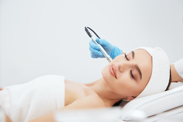 Scarlet Radio-Frequency Microneedling